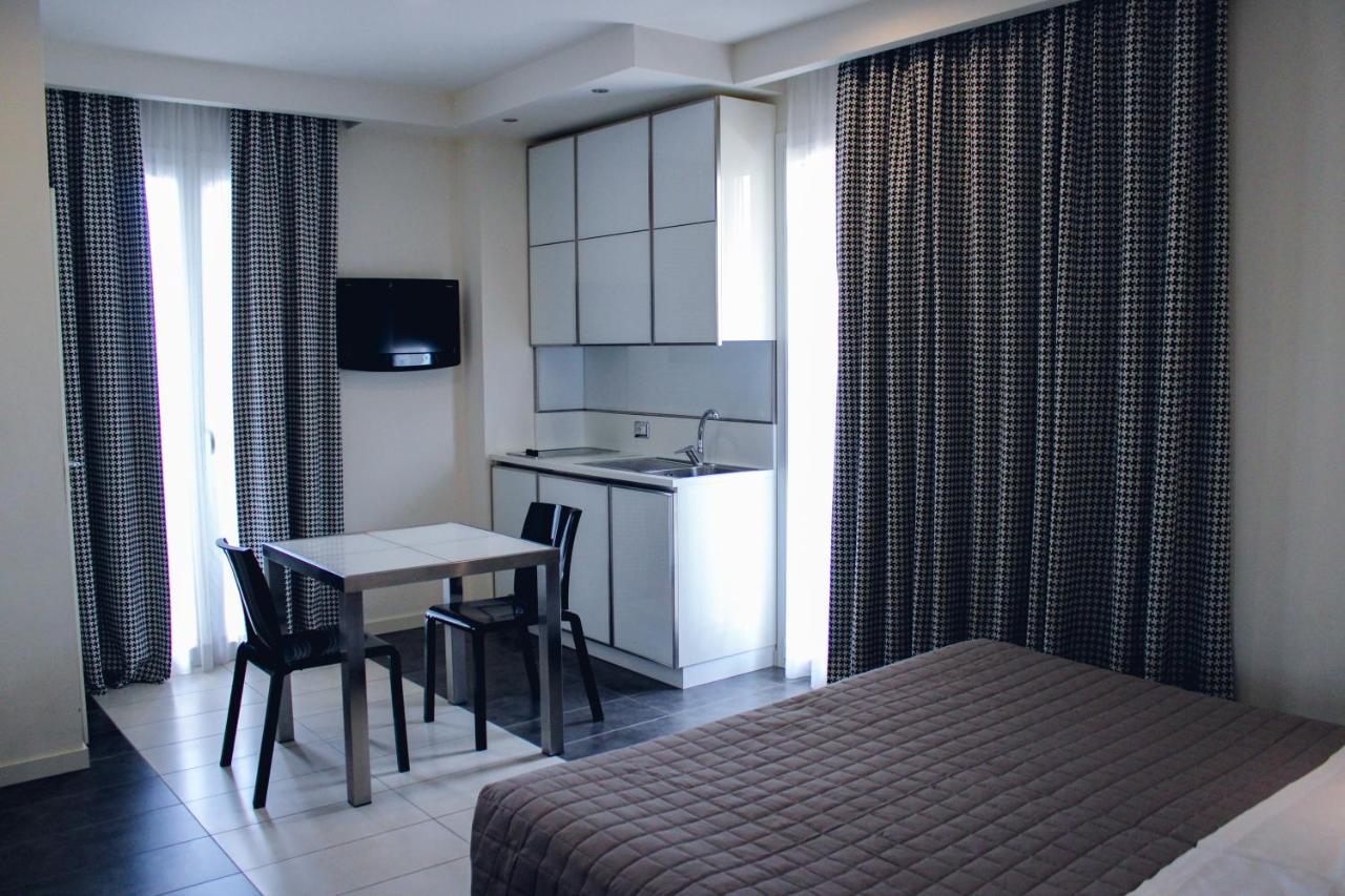 Atmosphere Suite Hotel Rímini Exterior foto